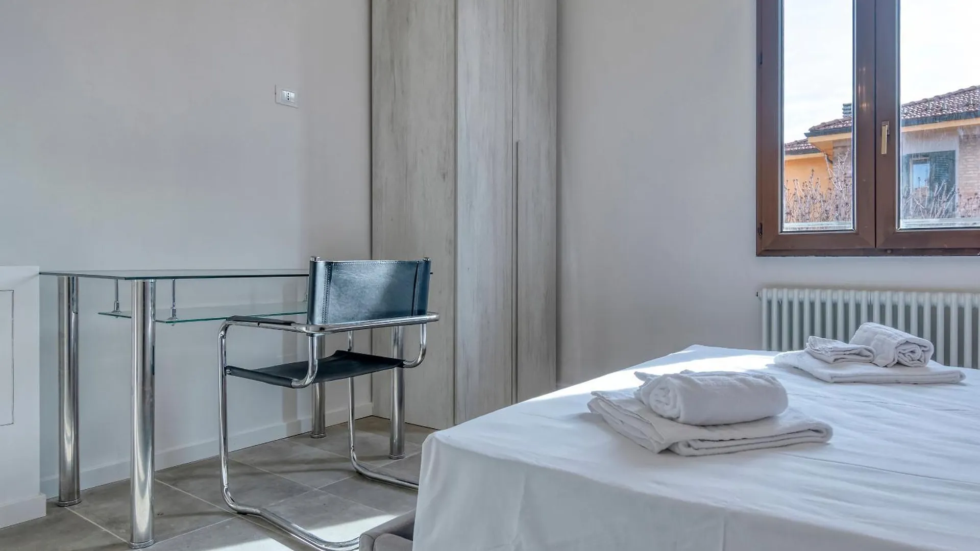 Blueshouse Carracci Bed & Breakfast Bologna