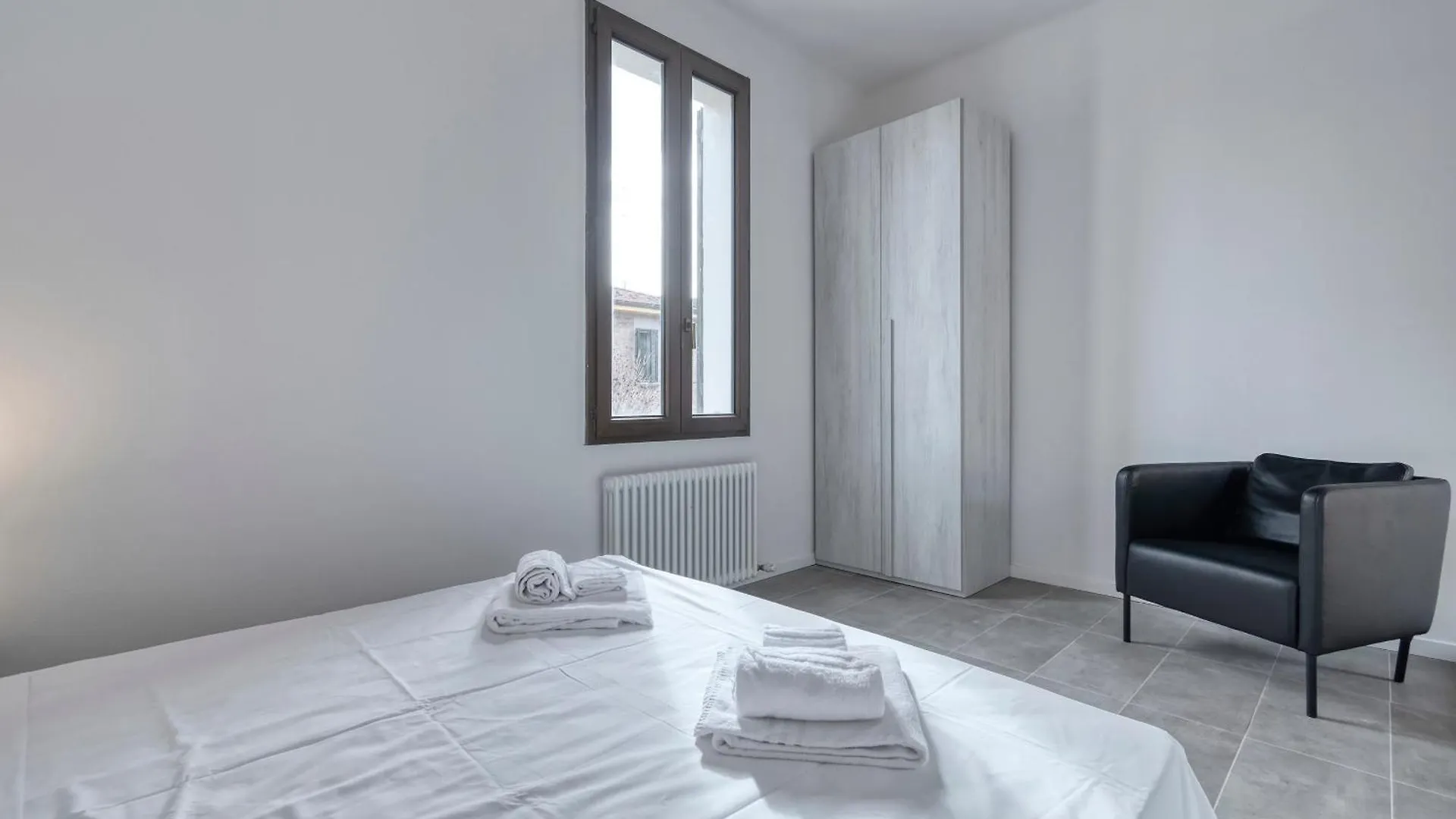 Blueshouse Carracci Bed & Breakfast Bologna
