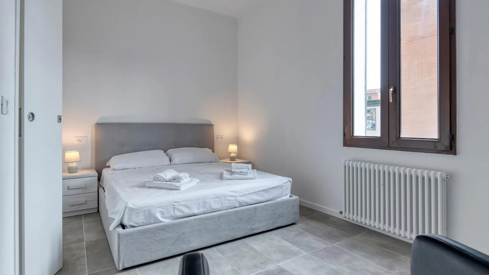 Blueshouse Carracci Bed & Breakfast Bologna