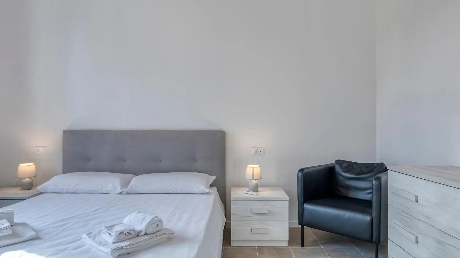 Blueshouse Carracci Bed & Breakfast Bologna