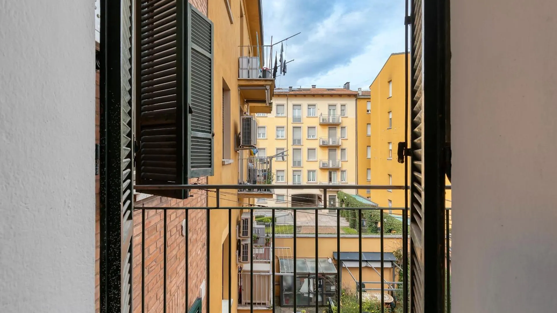 Blueshouse Carracci Bed & Breakfast Bologna